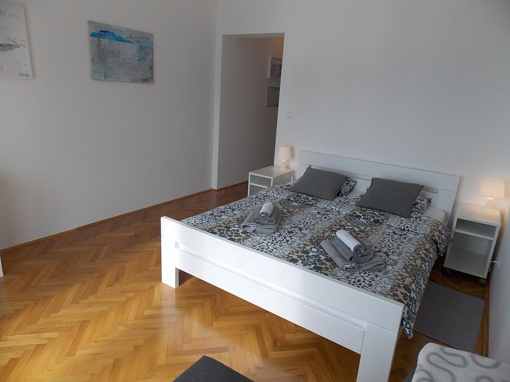 Apartment Ellalinda Opatija Eksteriør billede
